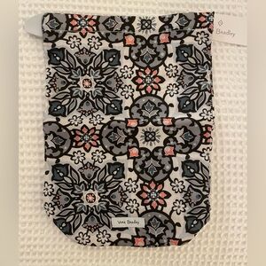 NWT Vera Bradley Small Ditty Bag in Lisbon Medallion